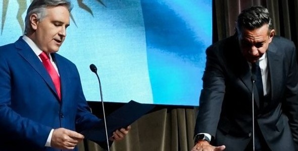 LLARYORA TOMÓ JURAMENTO A MIGUEL SICILIANO COMO MINISTRO DE VINCULACIÓN Y GESTIÓN INSTITUCIONAL