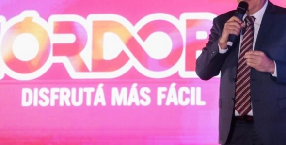 ANOCHE, LLARYORA ENCABEZÓ EL LANZAMIENTO DE LA TEMPORADA DE VERANO 2025-2026 DE LA PROVINCIA