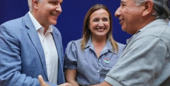 SERREZUELA Y PASO VIEJO: LLARYORA ENTREGÓ VIVIENDAS Y ANUNCIÓ OBRAS DE INFRAESTRUCTURA