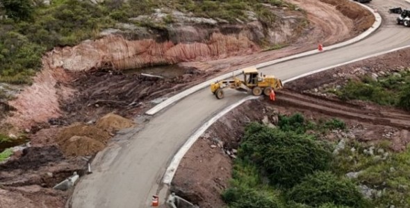 ETAPA FINAL DE PAVIMENTACIÓN EN DOS TRAMOS DE LA RUTA PROVINCIAL 28