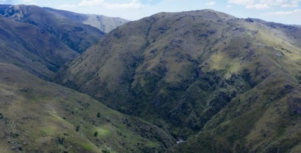 INCENDIOS: PROHÍBEN EL INGRESO A LOS CERROS CHAMPAQUÍ, URITORCO Y LOS GIGANTES