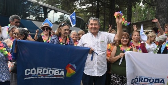 UN VIAJE AL CORAZÓN: “TURISTIANDO” LLEVA FELICIDAD Y ENCUENTROS A JUBILADOS CORDOBESES