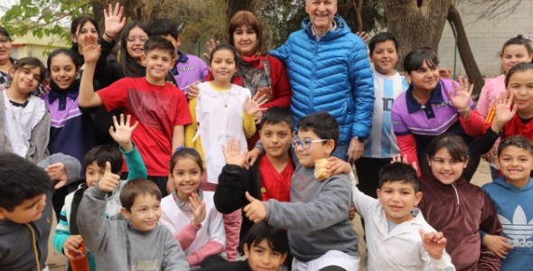 CHANCANÍ: SCHIARETTI INAUGURÓ UN POLIDEPORTIVO Y ENTREGÓ VIVIENDAS SEMILLA
