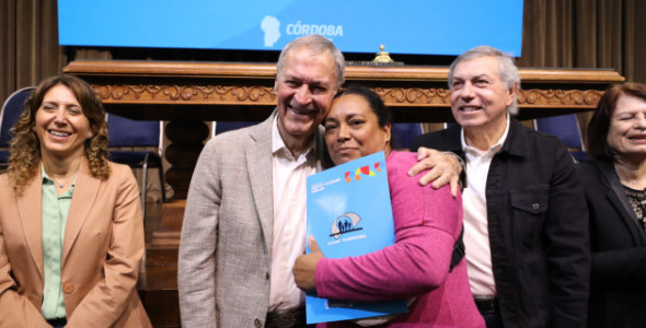SCHIARETTI ENTREGÓ 396 ESCRITURAS SOCIALES A FAMILIAS DE CAPITAL