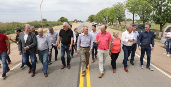 SCHIARETTI HABILITÓ EL PRIMER TRAMO DE LA PAVIMENTACIÓN DE LA RUTA PROVINCIAL S-393