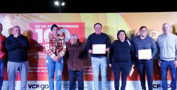 CUMPLIMOS: BARRIO LOS ALGARROBOS Y BARRIO MIGUEL MUÑOZ “B” 100% ILUMINADOS