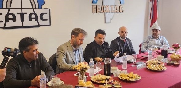 LA JUNTA DE SEGURIDAD EN EL TRANSPORTE FIRMÓ UN CONVENIO CON FECOTAC