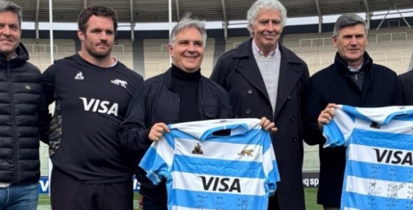 LLARYORA VISITÓ A LOS PUMAS ANTES DEL HISTÓRICO PARTIDO FRENTE A LOS ALL BLACKS EN EL ESTADIO KEMP