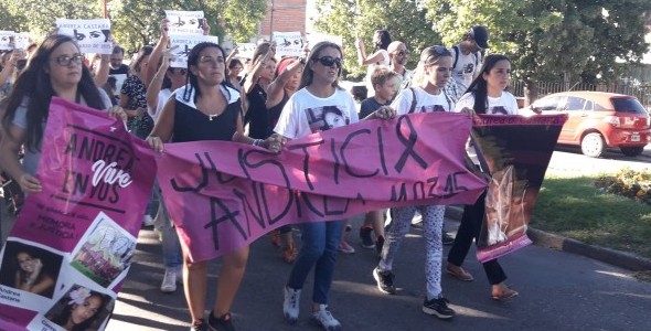 Nueva marcha por Andrea Castana a tres años de su muerte