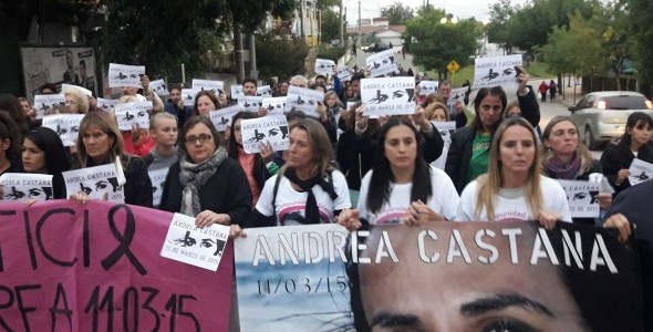 Más de 200 personas marcharon por Andrea Castana