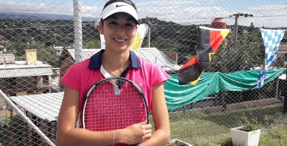 Joven tenista de Carlos Paz fue convocada para trabajar en Inglaterra 