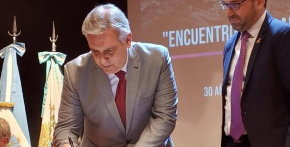 LLARYORA: EL ATENTADO A LA AMIA FUE CONTRA EL PUEBLO ARGENTINO