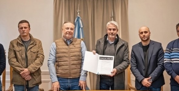 LA PROVINCIA REALIZARÁ OBRAS DE INFRAESTRUCTURA HÍDRICA EN VILLA MARÍA Y VILLA NUEVA
