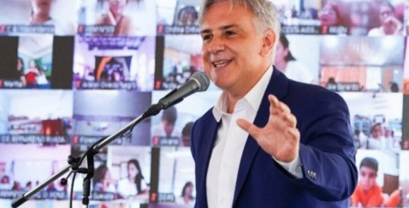 EN UNA ESCUELA DE LAS ALTAS CUMBRES, LLARYORA INAUGURÓ EL CICLO LECTIVO 2025