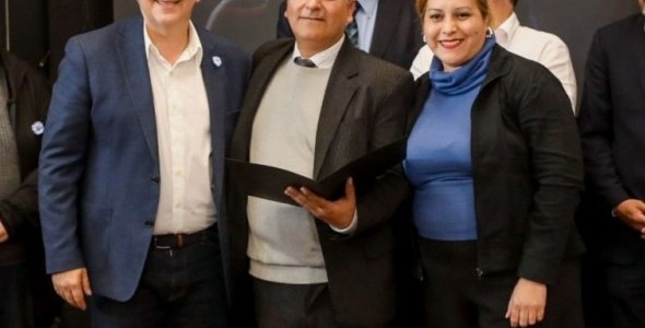 LLARYORA ENTREGÓ PERSONERÍAS RELIGIOSAS A ENTIDADES JUDÍAS, MUSULMANAS Y CRISTIANAS