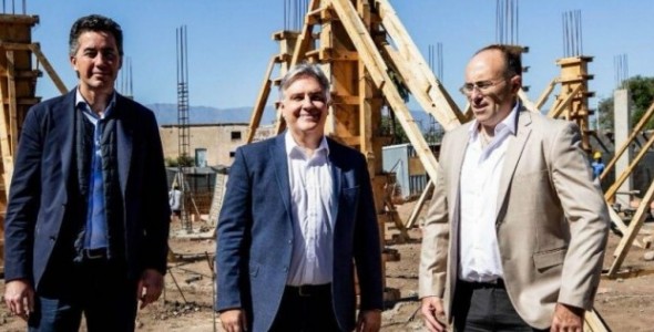 VILLA DOLORES: LLARYORA SUPERVISÓ EL AVANCE DE LA SEDE REGIONAL DE LA UNIVERSIDAD PROVINCIAL