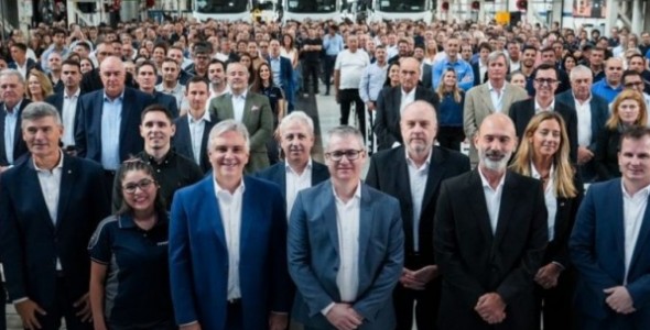 LLARYORA PIDIÓ DEFENDER LA INDUSTRIA NACIONAL Y EXIGIÓ IGUALDAD DE CONDICIONES PARA COMPETIR