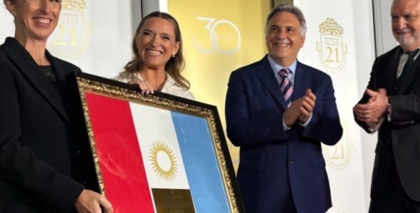 LLARYORA PARTICIPÓ DEL 30º ANIVERSARIO DE LA UNIVERSIDAD EMPRESARIAL SIGLO 21