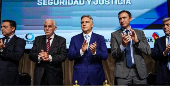 LLARYORA PRESENTÓ LOS NUEVOS DISTRITOS POLICIALES Y JUDICIALES DE LA CIUDAD DE CÓRDOBA