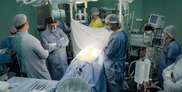HITO PARA LA SALUD PÚBLICA: EL HOSPITAL CÓRDOBA REALIZÓ CON ÉXITO EL PRIMER TRASPLANTE DE CORAZ�