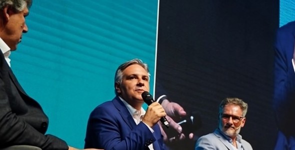 LLARYORA DESTACÓ LAS CONDICIONES QUE CÓRDOBA OFRECE PARA EL DESARROLLO DEL SECTOR TECNOLÓGICO