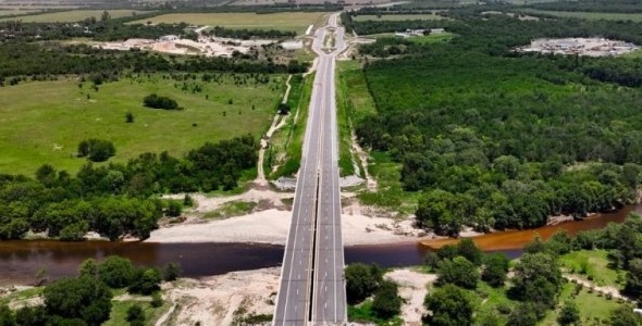LLARYORA INAUGURÓ LAS AUTOVÍAS CALAMUCHITA Y PUNILLA