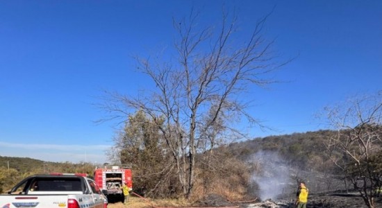 FOCO DE INCENDIO CONTENIDO EN LA ZONA DEL PRO RACING DE RUTA 20