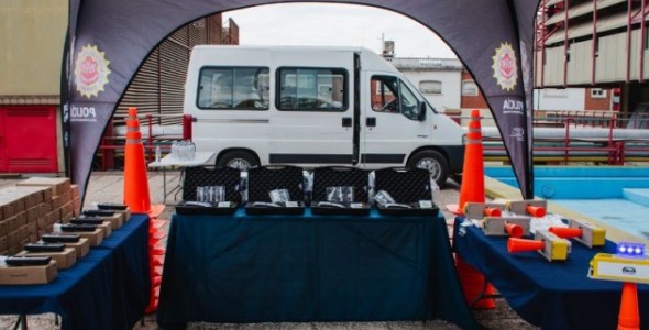 LA PROVINCIA ENTREGÓ EQUIPAMIENTO PARA POLICÍA CAMINERA