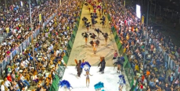 CÓRDOBA SE LLENA DE COLOR PARA DISFRUTAR DE LOS CARNAVALES