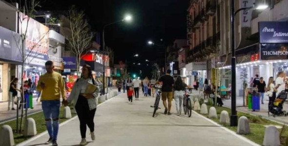 CÓRDOBA SUMARÁ 13 CENTROS COMERCIALES A CIELO ABIERTO