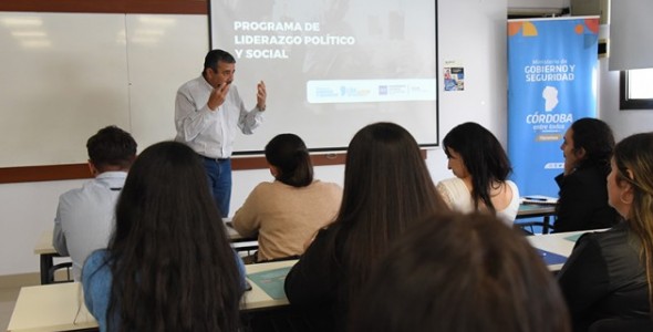 MÁS DE 100 HORAS DE CAPACITACIÓN PARA AGENTES MUNICIPALES DURANTE ABRIL
