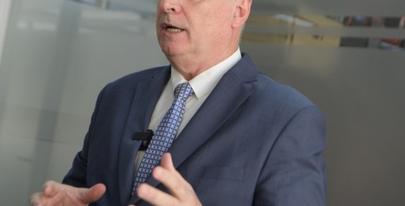 ACCASTELLO PIDIÓ UNA REUNIÓN URGENTE CON DE MENDIGUREN POR LA IMPORTACIÓN DE INSUMOS