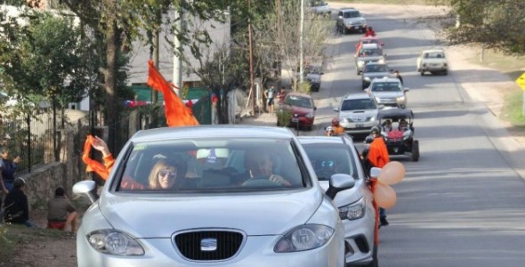 Carlos Paz Unido realizó una caravana por las calles de la ciudad