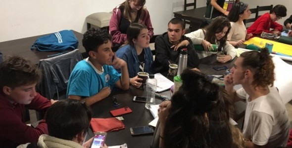 Jóvenes de la ciudad se incorporaron al padrón electoral