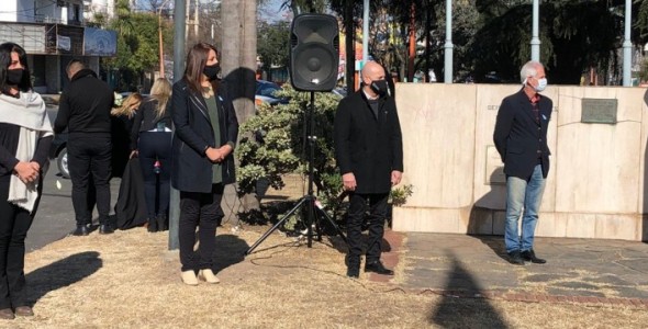Carlos Paz brindó homenaje al General José de San Martín