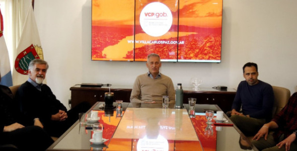 EL INTENDENTE RECIBIÓ A LOS REPRESENTANTES DE LA ASOCIACIÓN DE HOTELES DE TURISMO (AHT)