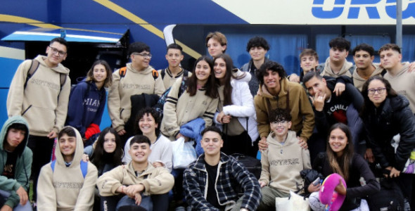 LOS GANADORES DEL SUPERARTE COMENZARON SU VIAJE DE EGRESADOS A BARILOCHE