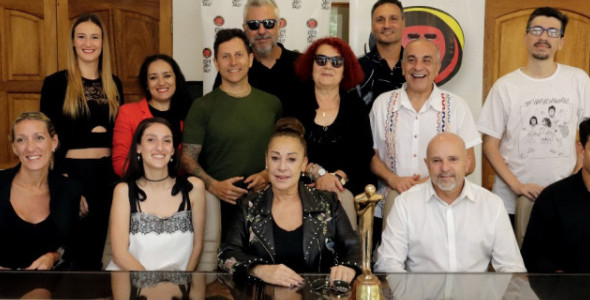 PRESENTARON AL JURADO DE LOS PREMIOS CARLOS 2024