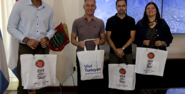 TUNUYÁN (MENDOZA) Y VILLA CARLOS PAZ ARTICULAN ACCIONES TURÍSTICAS EN CONJUNTO
