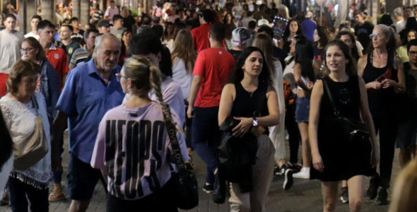VILLA CARLOS PAZ CELEBRA EL ÚLTIMO FIN DE SEMANA DE ENERO CON TURISMO, CULTURA Y EXPERIENCIAS INOLV