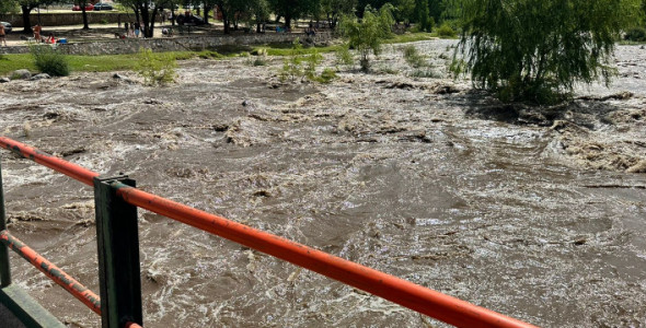TRAS LAS LLUVIAS, INGRESÓ UNA CRECIENTE DE 3,5 METROS EN EL RÍO SAN ANTONIO