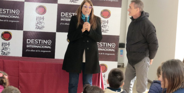 FAMILIA ACTIVA: LA MUNICIPALIDAD DE VILLA CARLOS PAZ PRESENTA LA MUESTRA DE ARTE 