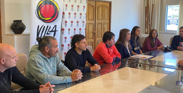 EL MUNICIPIO ENTREGÓ AYUDAS ECONÓMICAS A DEPORTISTAS Y ARTISTAS LOCALES