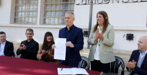 VILLA CARLOS PAZ LANZA CONVOCATORIA PARA CREAR SU BANDERA OFICIAL