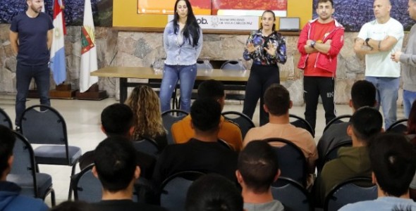 COMENZÓ EL CURSO DE GUARDAVIDAS CON UNA CHARLA INTRODUCTORIA EN EL AUDITORIO MUNICIPAL