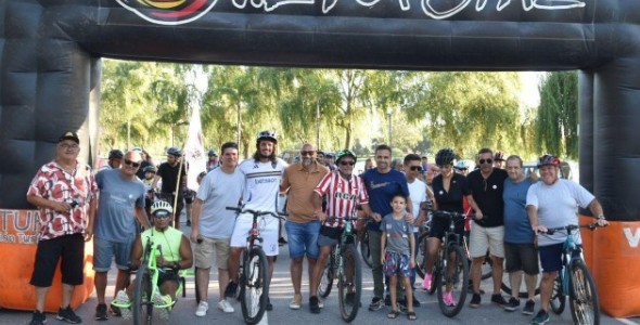 BICICLETEADA SOLIDARIA EN LA COSTANERA DE CARLOS PAZ 