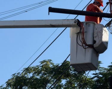 VCP ILUMINA 2: SE COLOCARON NUEVAS LUMINARIAS LED EN BV. SARMIENTO