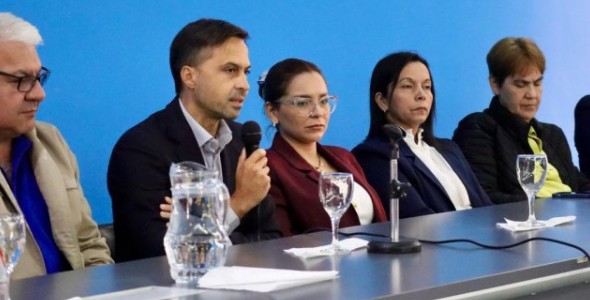 CONVENIO DE COLABORACIÓN Y ASISTENCIA TURÍSTICA DE VILLA CARLOS PAZ CON 11 LOCALIDADES DE CHACO