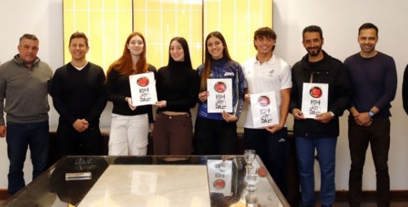 ENTREGA DE ESTÍMULOS ECONÓMICOS A DEPORTISTAS LOCALES