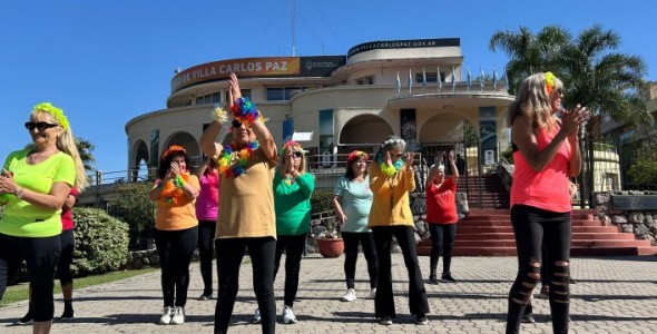 COMENZÓ LA “SEMANA DE LA PERSONA MAYOR” CON UNA CLASE ABIERTA DE RITMOS EN LOS JARDINES MUNICIP